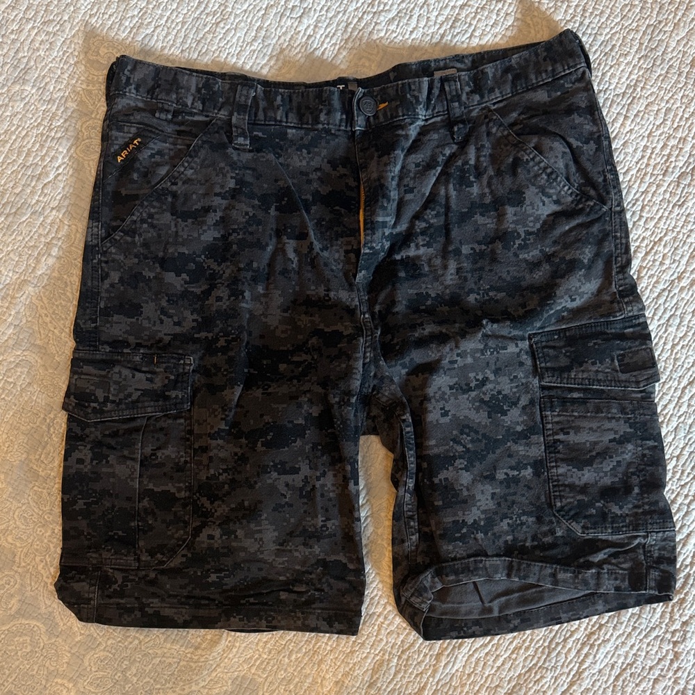 Ariat Dark Camo Cargo Shorts
